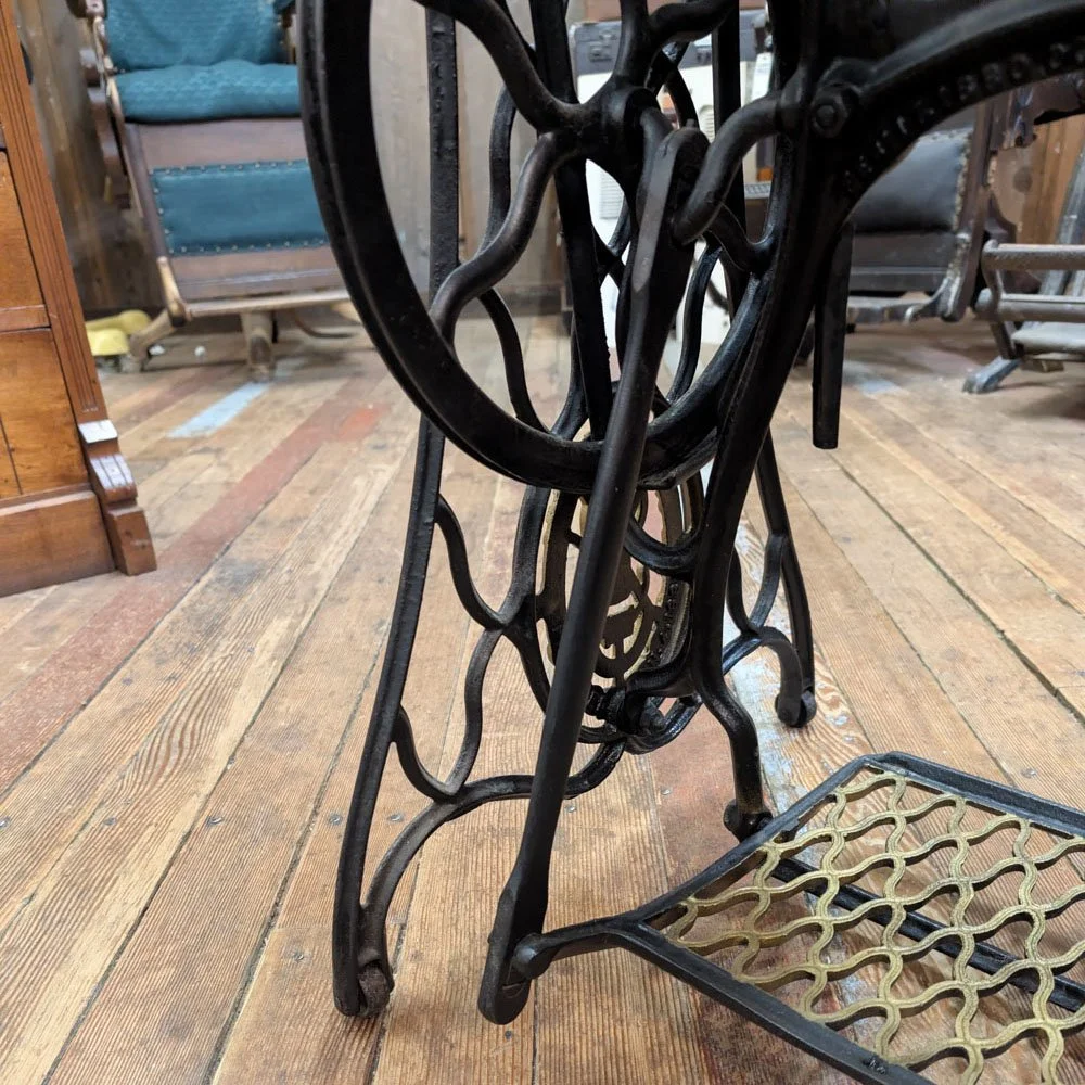 【sun flower】SINGER ビンテージ木製テーブル Vintage SINGER Sewing Machine Table & Sewing Machine | eBay